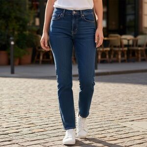 Levi's 550 Women's  Relaxed fit Tapered Jeans - Dark Blue